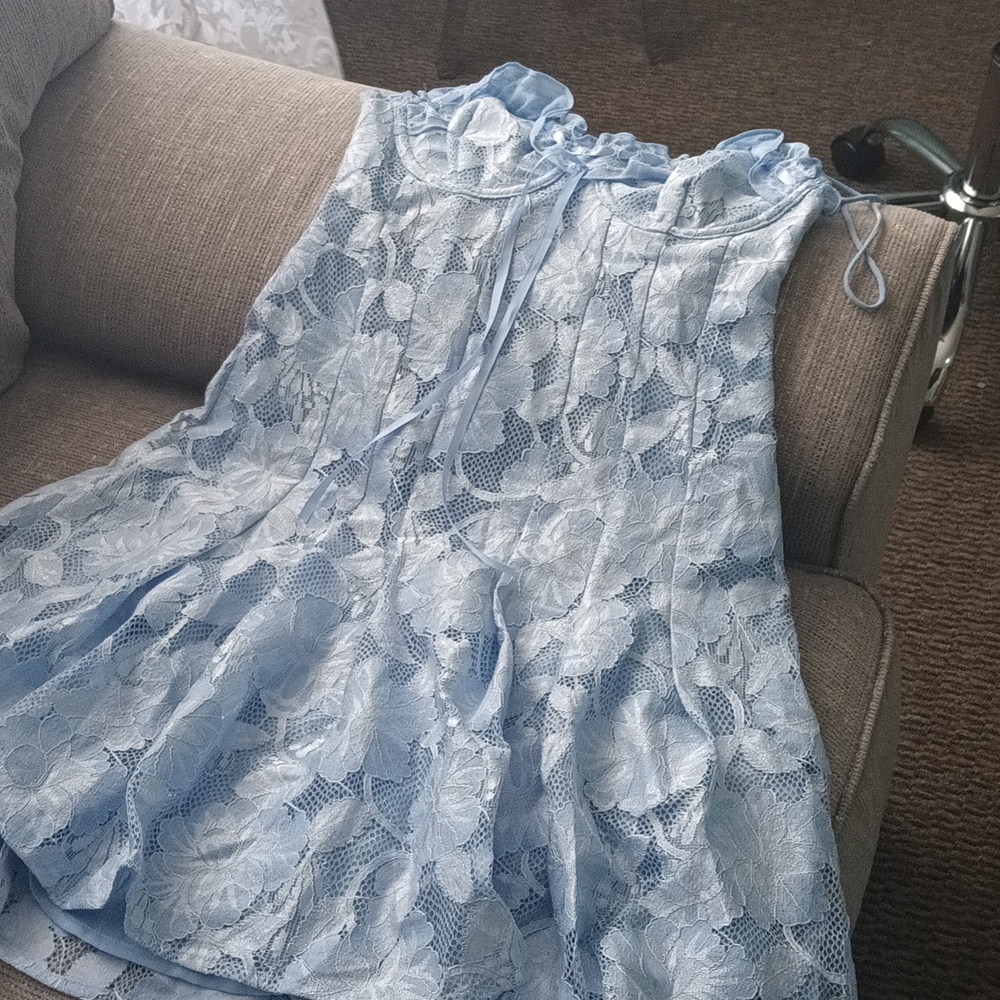 Dress - Picture 6 of 16